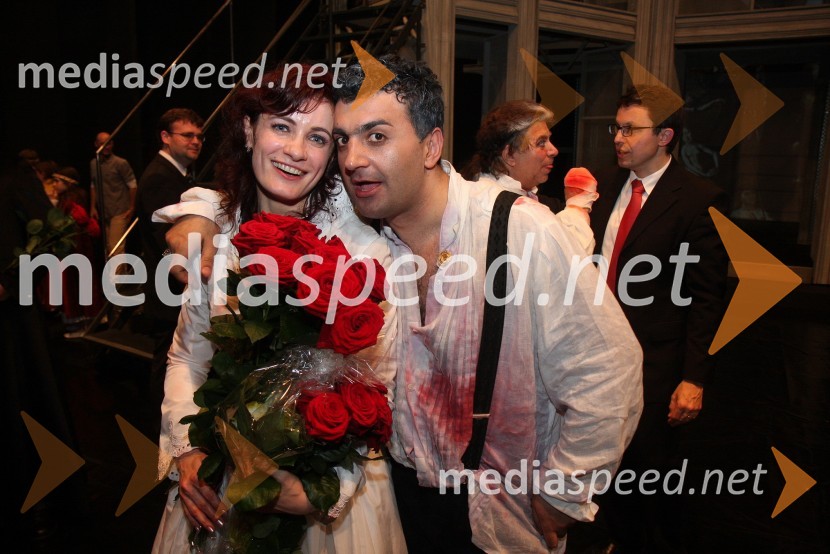 Elena Kononova, operna pevka in Mamuka Lomidze, operni pevecTosca, premiera opere v SNG Maribor