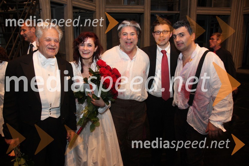 Michael Halász, dirigent, Elena Kononova, operna pevka, Miro Solman, operni pevec, Janko Kastelic, dirigent ter umetniški vodja Opere in baleta SNG Maribor in Mamuka Lomidze, operni pevec 
Tosca, premiera opere v SNG Maribor