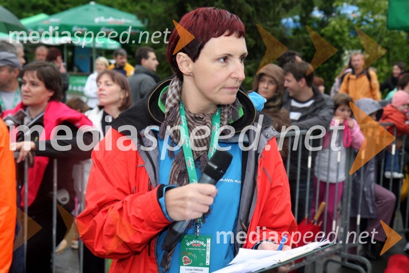 Lucija Čirović, igralka in povezovalka dogodka30. maraton Treh src