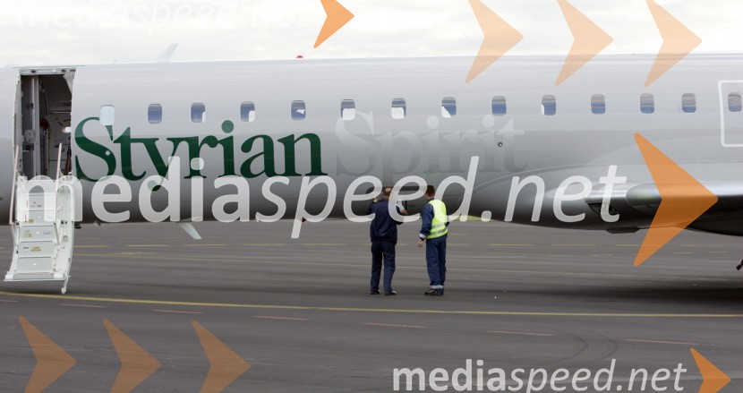 Letalo Bombardier Canadair Regional Jet 700 (CRJ 700)Novo letalo družbe Styrian Spirit