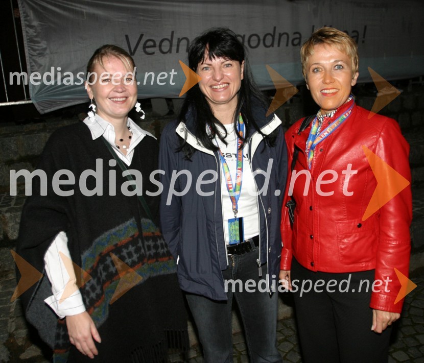 ...,&nbsp;mag. Helena Cvikl, direktorica Višje strokovne šole za gostinstvo in turizem v Maribor, ...XII. Festival Lent 2004