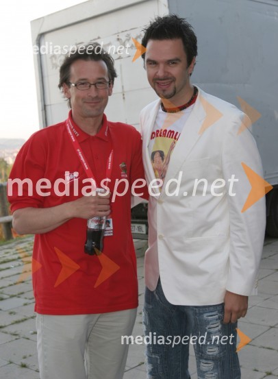 Smiljan Kreže, organizator ter producent in Petar Grašo, hrvaški pevec
Radio City 10. rojstni dan, koncert