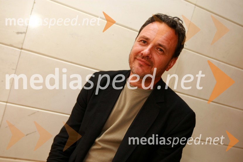 Dr. Dragan Potočnik, predavatelj na Filozofski fakulteti in predsednik popotniškega društva VagantDr. Dragan Potočnik, predavatelj na Filozofski fakulteti in predsednik popotniškega društva Vagant