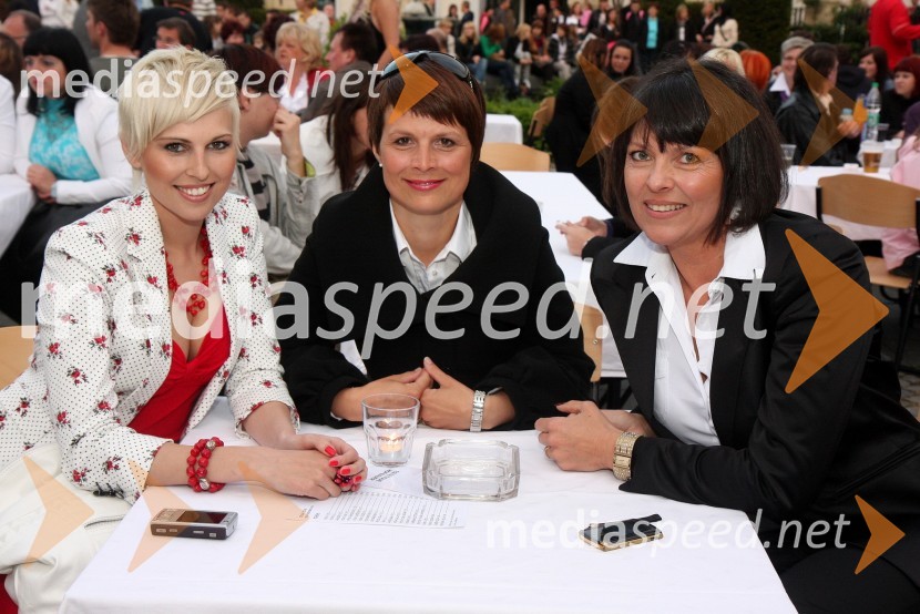 Monika Pučelj, pevka, ... in Miljana Hofbauer, lastnica salona Estetiq HofbauerMiss Koroške 2010 je postala Sandra Skutnik
