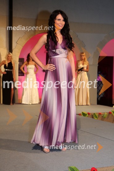 Sandra Adam, kandidatka za Miss Koroške 2010Miss Koroške 2010 je postala Sandra Skutnik