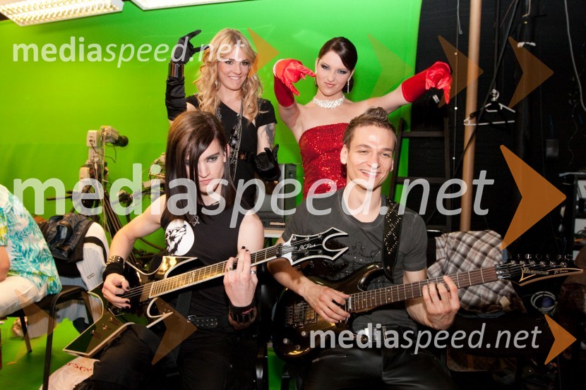 Saša, Maja Keuc, Anže Medved in MihaSlovenija ima talent, 4. polfinalna oddaja, novi finalistki sta: Maja Keuc in Tina Drole