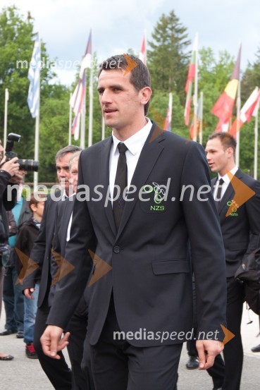 Jasmin Handanovič, nogometašPredstavitev slovenske nogometne reprezentance