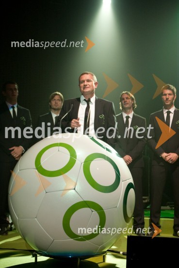 Matjaž Kek, selektor Slovenske nogometne reprezentancePredstavitev slovenske nogometne reprezentance