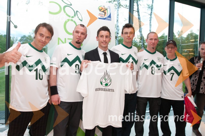 Skupina Siddharta in Robert Koren, nogometašPredstavitev slovenske nogometne reprezentance