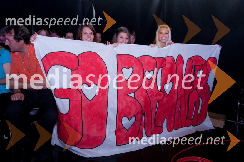 NavijačiSlovenija ima talent, 4. polfinalna oddaja, novi finalistki sta: Maja Keuc in Tina Drole