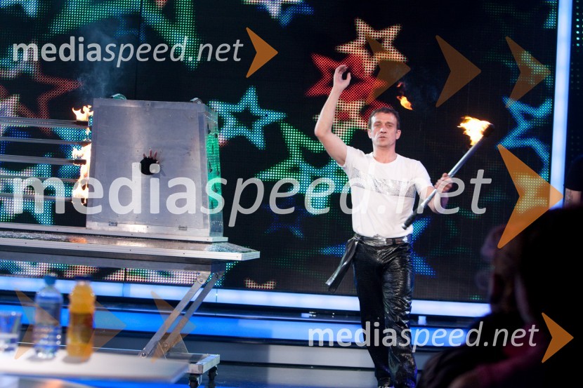 Brane BalohSlovenija ima talent, 4. polfinalna oddaja, novi finalistki sta: Maja Keuc in Tina Drole