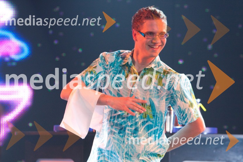 Brata VodlanSlovenija ima talent, 4. polfinalna oddaja, novi finalistki sta: Maja Keuc in Tina Drole