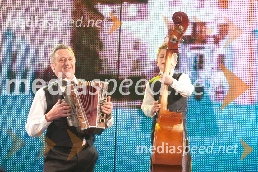 Matija in MatijaSlovenija ima talent, 4. polfinalna oddaja, novi finalistki sta: Maja Keuc in Tina Drole