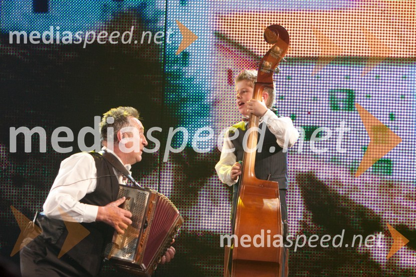 Matija in MatijaSlovenija ima talent, 4. polfinalna oddaja, novi finalistki sta: Maja Keuc in Tina Drole