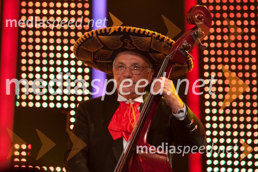 Mariachi La PalomaSlovenija ima talent, 4. polfinalna oddaja, novi finalistki sta: Maja Keuc in Tina Drole