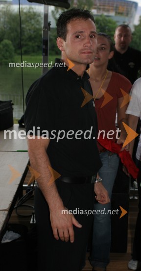 Tomaž Barada, taekwondoist in kickboksar, varnostnik v SamsariMaturantska parada 2006, Maribor