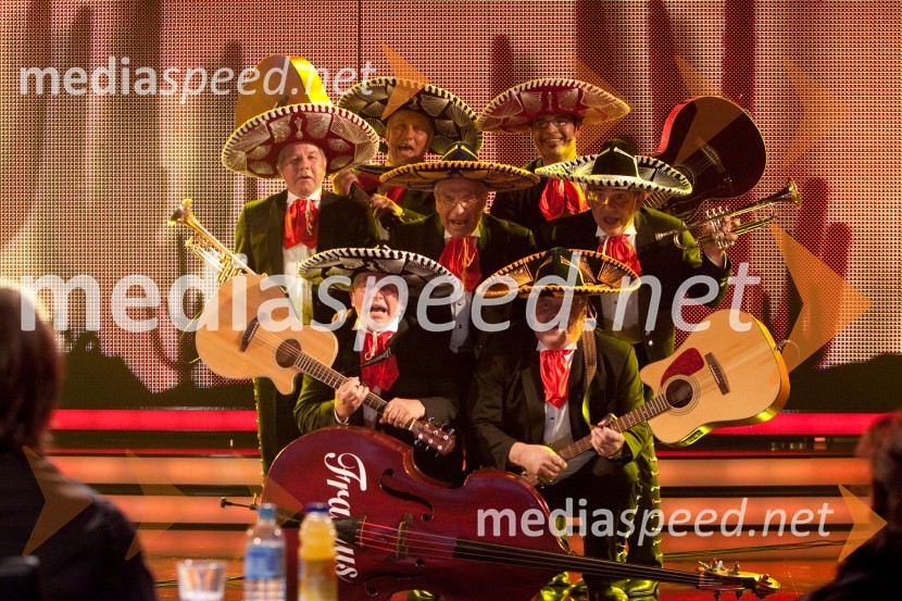 Mariachi La PalomaSlovenija ima talent, 4. polfinalna oddaja, novi finalistki sta: Maja Keuc in Tina Drole