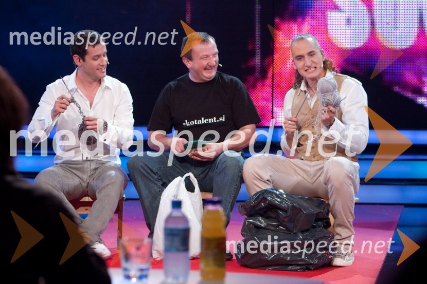 Peter Poles, voditelj oddaje, Jože Kralj in Vid Valič, voditelj oddajeSlovenija ima talent, 4. polfinalna oddaja, novi finalistki sta: Maja Keuc in Tina Drole