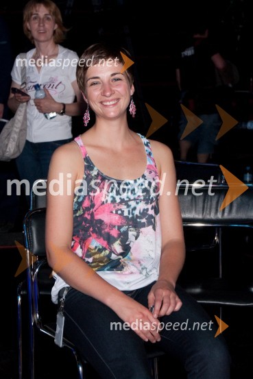 Katja Kovačič, odnosi z javnostjo Pop tvSlovenija ima talent, 4. polfinalna oddaja, novi finalistki sta: Maja Keuc in Tina Drole