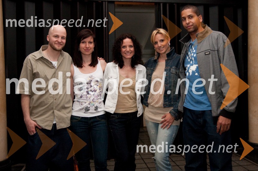 Jose, skupina Murat & Jose, Sanja Mlinar, Katrinas,, Petra Grkman, skupina Katrinas, Katarina Habe, Katrinas in Murat, skupina Murat & JoseSolidarnostni koncert za Madagaskar