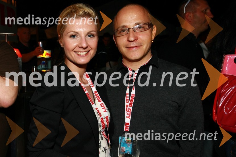 Gregor Jeza, nekdanji predsednik uprave Casino Mond Šentilj in njegova punca Katja15. obletnica Radia City, koncert