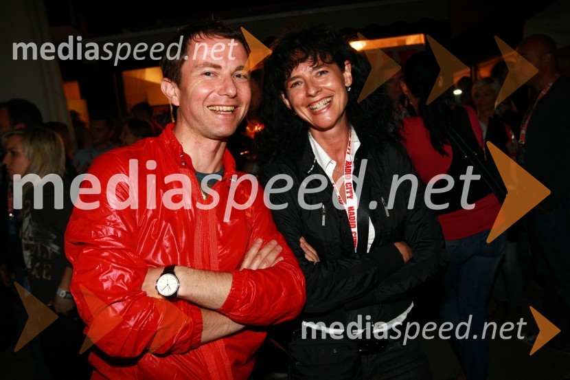 Tomaž Orešič, EFT Group in Nataša Matijevič, predstavnica za odnose z javnostmi Obrtne Zbornice Maribor15. obletnica Radia City, koncert