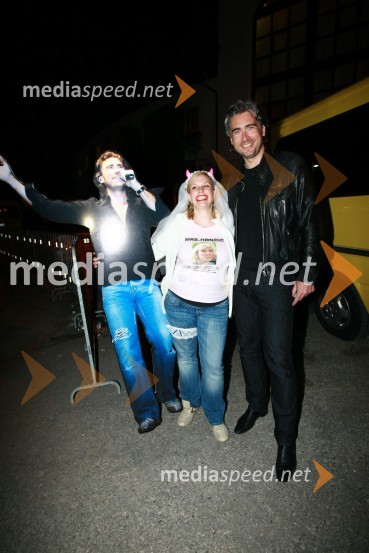 Jan Plestenjak, pevec in oboževalka Urška Gomboc, kmalu Hrnčič15. obletnica Radia City, koncert