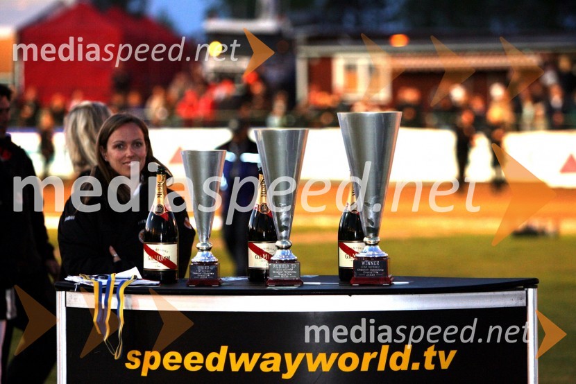 Pokali in šampanjci za prva tri mesta VN ŠvedskeSPEEDWAY GRAND PRIX, VN Švedske 2006, dirka
