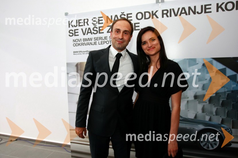 Gordana Kisilak, predstavnica za odnose z javnostmi BMW Group Slovenija in Uroš Seles, direktor BMW Selmar d.o.o.Odprtje najsodobnejšega BMW salona Selmar Maribor
