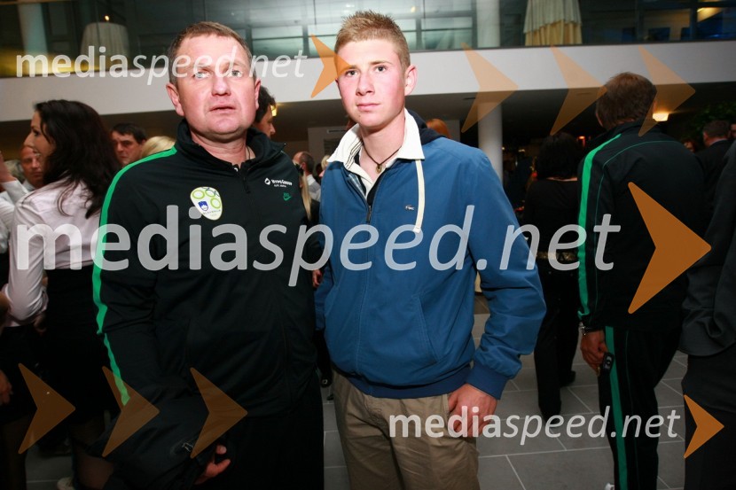 Matjaž Kek, selektor Slovenske nogometne reprezentance in sin MatjažOdprtje najsodobnejšega BMW salona Selmar Maribor