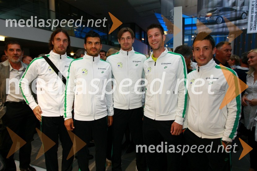 Marko Šuler, Aleksandar Radosavljevič, Milivoje Novakovič, Boštjan Cesar in Robert Koren, člani slovenske nogometne reprezentanceOdprtje najsodobnejšega BMW salona Selmar Maribor