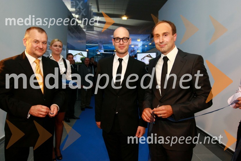Franc Kangler, župan Mestne občine Maribor, Miha Ažman, generalni direktor BMW Group Slovenija in Uroš Seles, direktor BMW Selmar d.o.o.Odprtje najsodobnejšega BMW salona Selmar Maribor