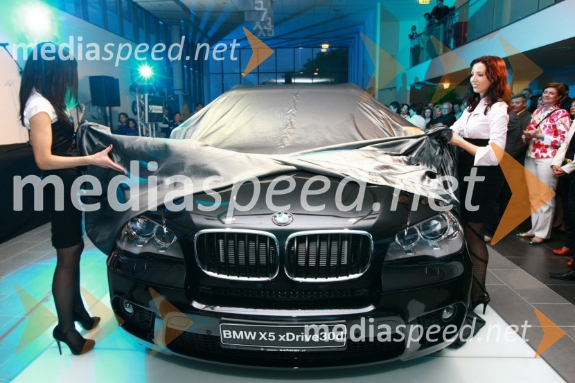 BMW X5 xDrive30dOdprtje najsodobnejšega BMW salona Selmar Maribor