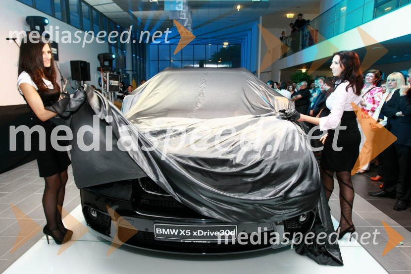 BMW X5 xDrive30dOdprtje najsodobnejšega BMW salona Selmar Maribor