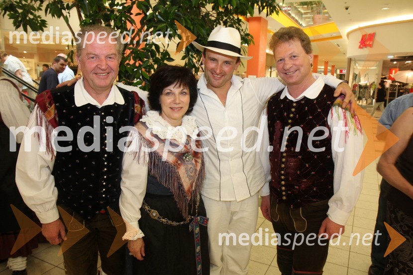 ..., ..., Marjan Novak in ...2. festival narodnozabavne glasbe v Europarku