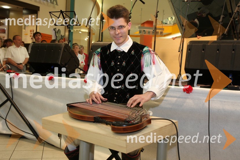 2. festival narodnozabavne glasbe v Europarku