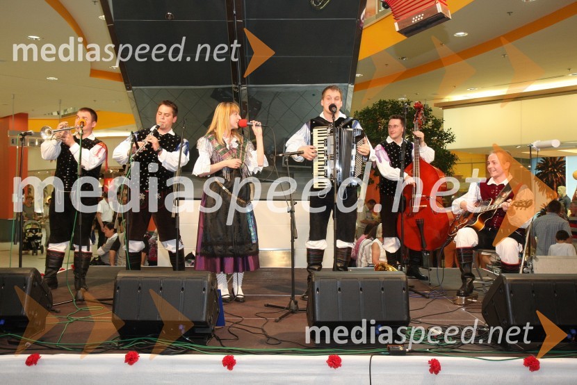 2. festival narodnozabavne glasbe v Europarku