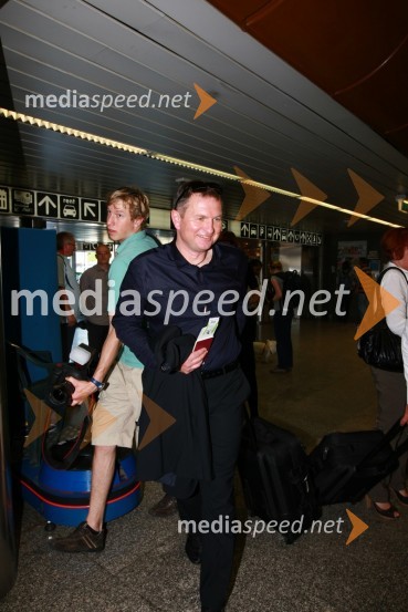 Matjaž Kek, selektor slovenske nogometne reprezentanceOdhod Slovenske nogometne reprezentance v Južno Afriško Republiko