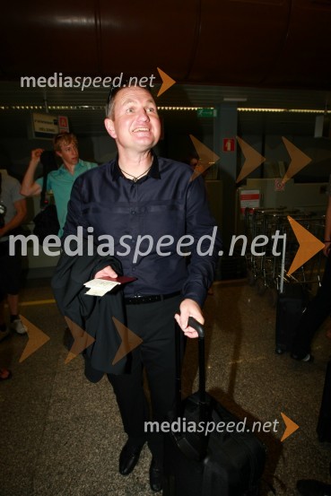 Matjaž Kek, selektor slovenske nogometne reprezentanceOdhod Slovenske nogometne reprezentance v Južno Afriško Republiko