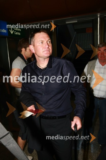 Matjaž Kek, selektor slovenske nogometne reprezentanceOdhod Slovenske nogometne reprezentance v Južno Afriško Republiko