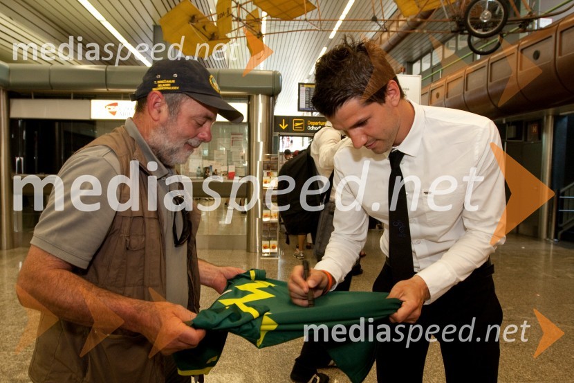 Dalibor Stevanović, član slovenske nogometne reprezentanceOdhod Slovenske nogometne reprezentance v Južno Afriško Republiko