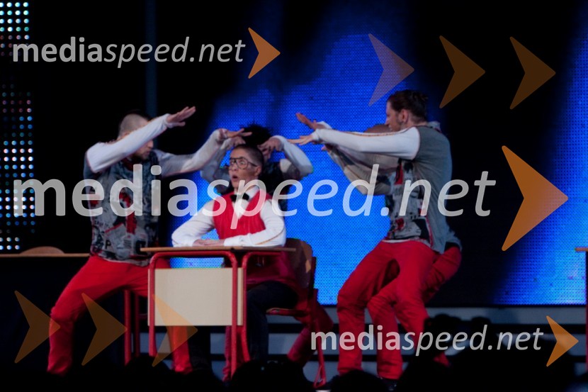 Plesna skupina Allthat, finalisti oddaje Slovenija ima talentSlovenija ima talent, finale - Lina Kuduzovič je velika zmagovalka