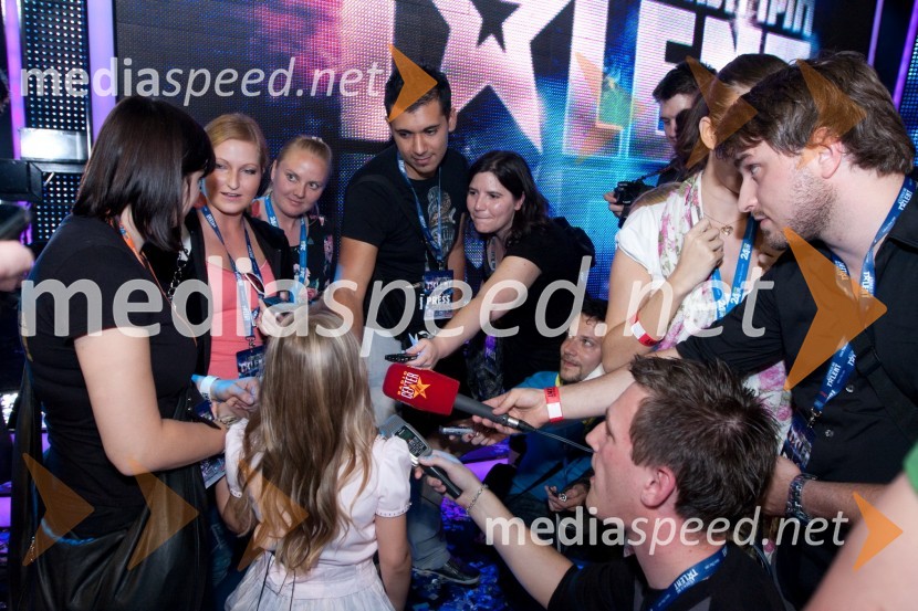 Lina Kuduzović, zmagovalka oddaje Slovenija ima talentSlovenija ima talent, finale - Lina Kuduzovič je velika zmagovalka