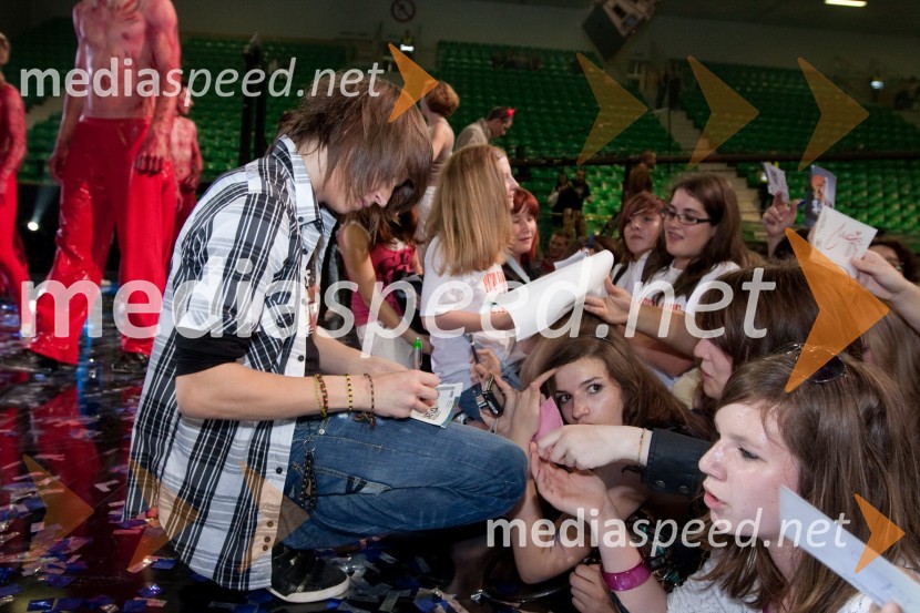 Peter Vode, finalist oddaje Slovenija ima talentSlovenija ima talent, finale - Lina Kuduzovič je velika zmagovalka