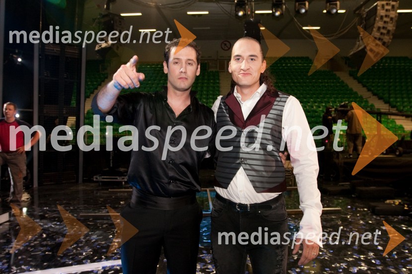 Peter Poles in Vid Valič, voditelja oddajeSlovenija ima talent, finale - Lina Kuduzovič je velika zmagovalka