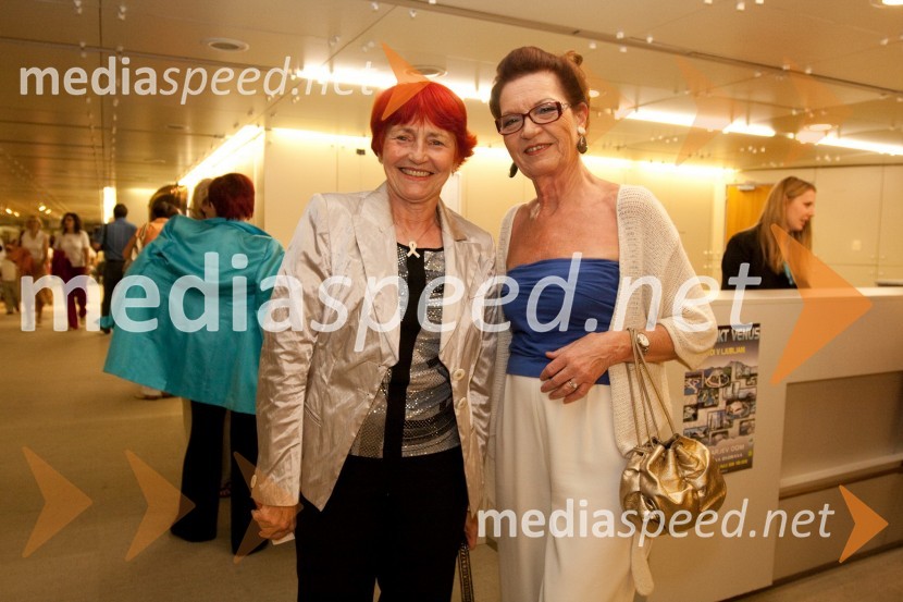 Mojca Senčar, Slovenka leta 2005 ter predsednica Slovenskega združenja za boj proti raku dojk in Elza Budau, pevkaLa Vie en Rose 2010, v znamenju Mojmira Sepeta