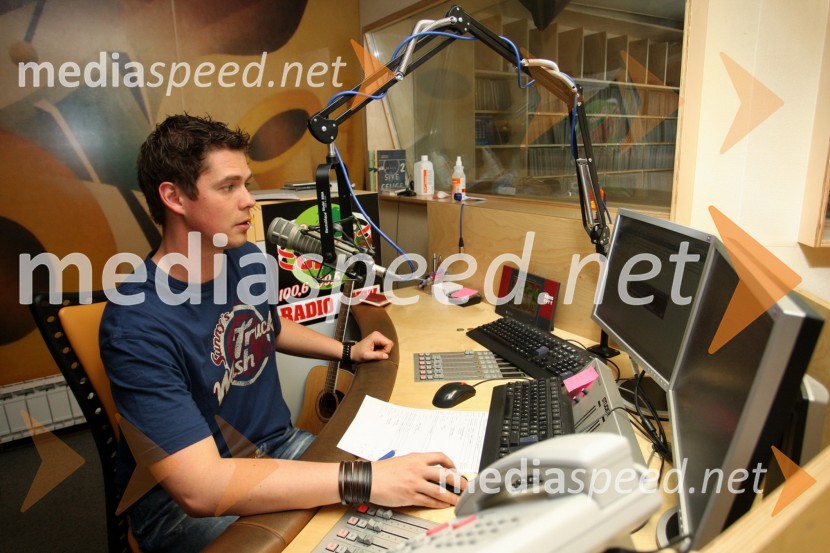 Boštjan Bračič, radijski moderatorBoštjan Bračič, radijski moderator