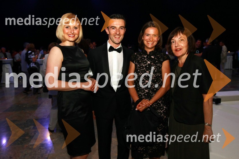 Alja Novak, oblikovalka čevljev, Alberic Chopelin, generalni direktor Peugeot Slovenija d.o.o., soproga Claire Chopelin in nj. eksc. Nicole Michelangeli, veleposlanica Francije200 let znamke Peugeot in VIP predstavitev Peugeot RCZ