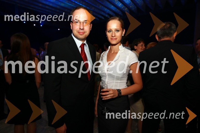 Leo Oblak, predsednik uprave družbe Infonet Media in Daniela Bervar, vodja Cotrugli Business School Slovenija200 let znamke Peugeot in VIP predstavitev Peugeot RCZ