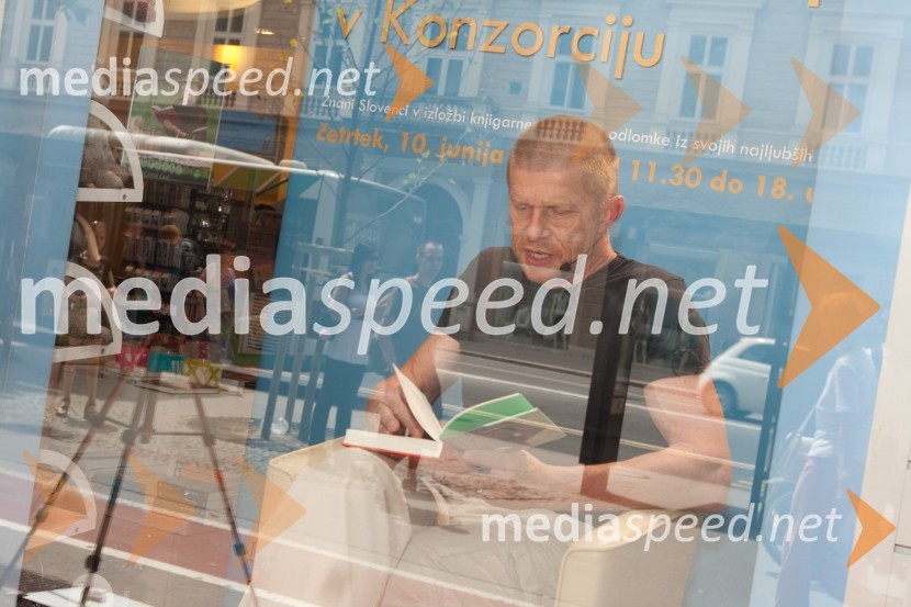 Borut Veselko, direktor Prešernovega gledališčaSlavni berejo 2010